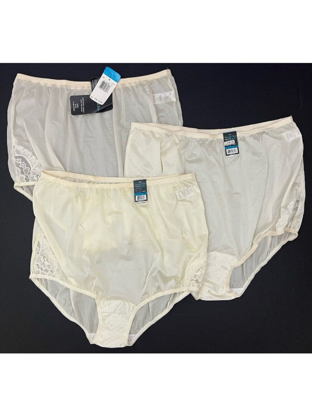 Vanity Fair Perfectly Yours Lace Nouveau Brief 13801 9/2XL 3pr Candleglow NWT